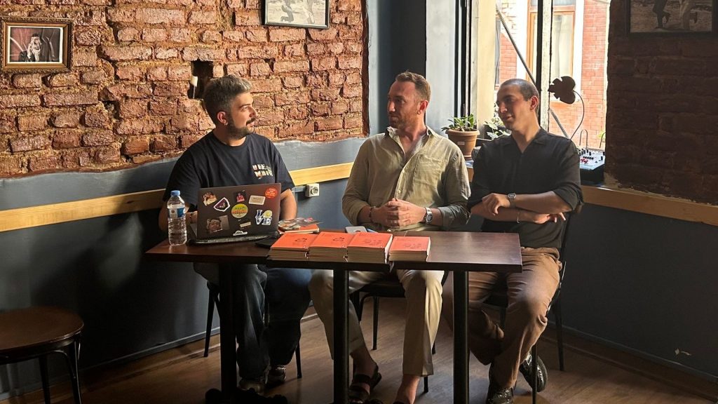 26 Temmuz’da Şiirle Buluştuk: Hasan H. Özbunar ve Samet Kara ile Söyleşi ve İmza Günü