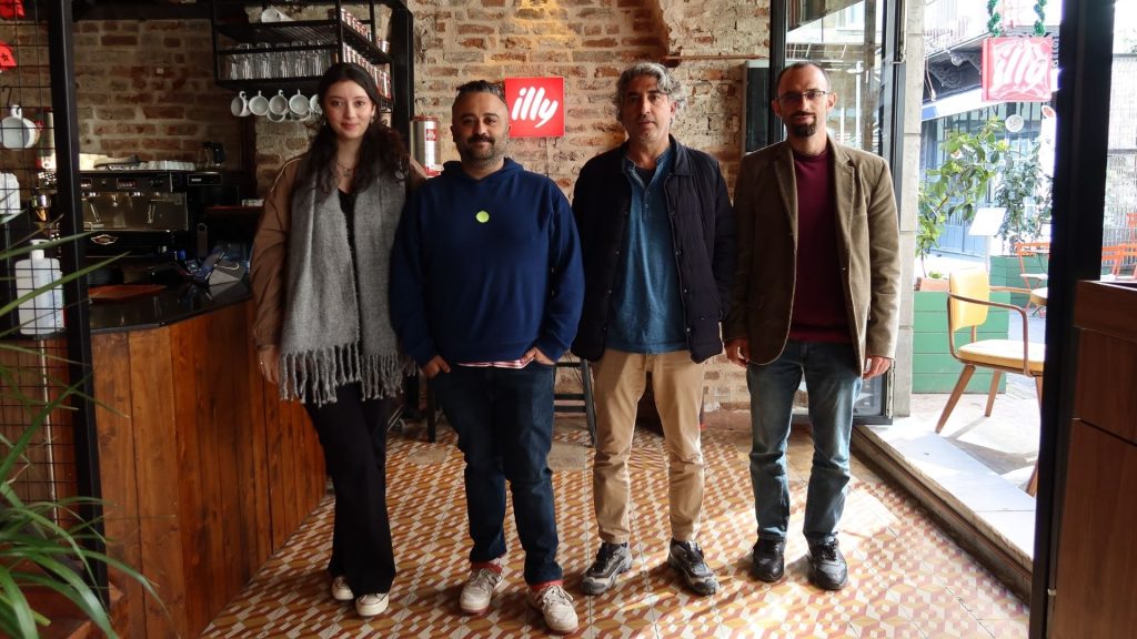 Sanat ve Düşünce Laboratuvarı Şubat Oturumu Karaköy Pena Cafe’de Gerçekleştirildi