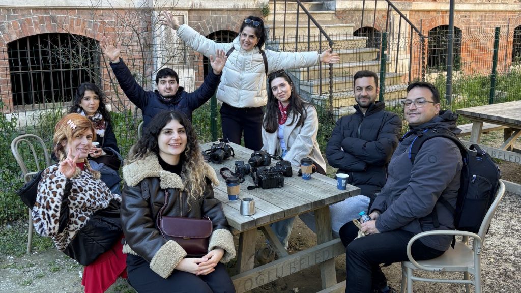Fotoğraf Çekme Günleri: Cihangir Sokaklarında Kadraj Aramak